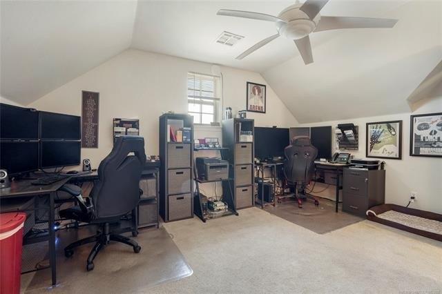 Scarlet Oak Dr, Sand Springs, OK 74063