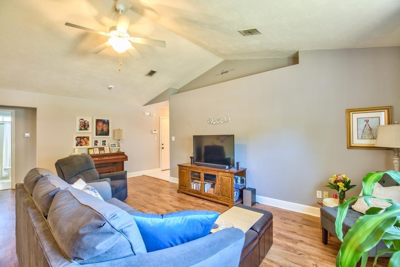 Brooke Manor Dr, Tallahassee, FL 32311