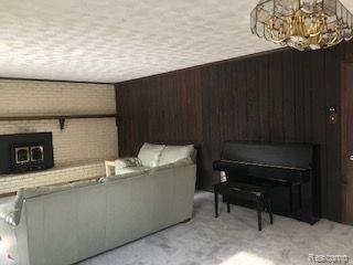 Quince Dr, Novi, MI 48375
