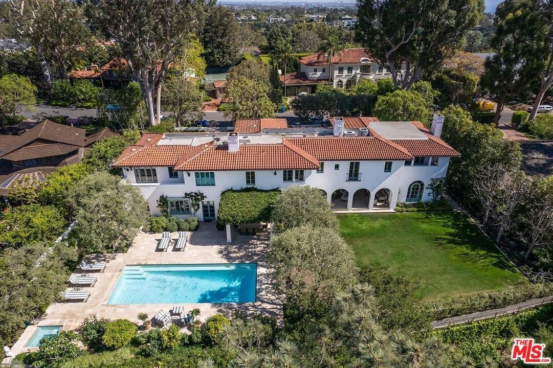 Spoleto Dr, Pacific Palisades, CA 90272