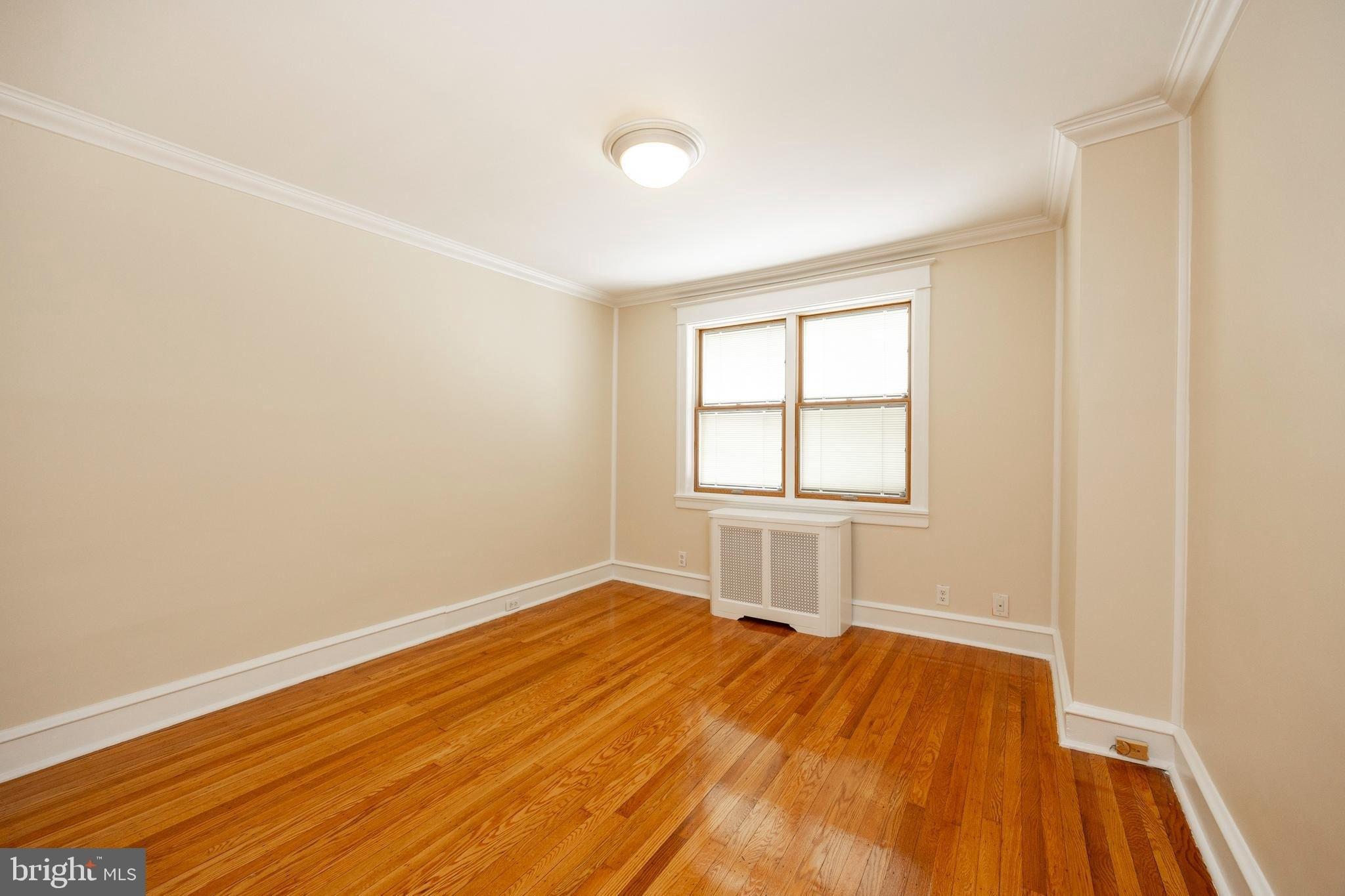 Lakeview Ave, Drexel Hill, PA 19026