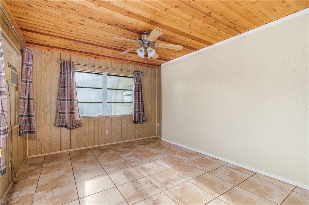 Se 18th Ter, Cape Coral, FL 33990
