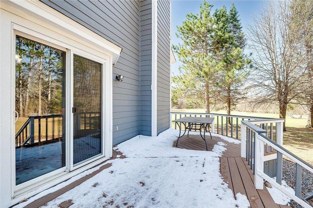 S Linwood Dr Ne, Wyoming, MN 55092