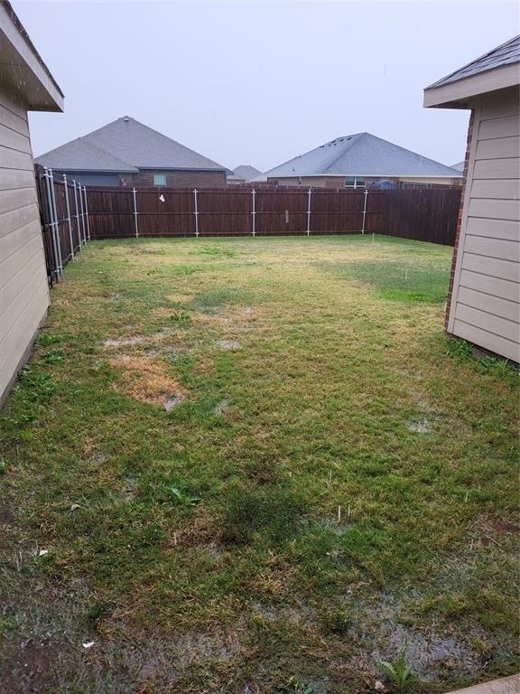 Meadowlake Dr, Waxahachie, TX 75165