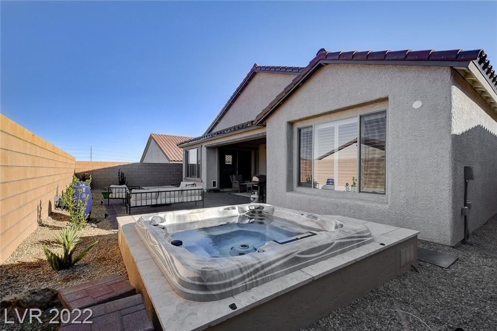 Gardenova Ave, Las Vegas, NV 89166