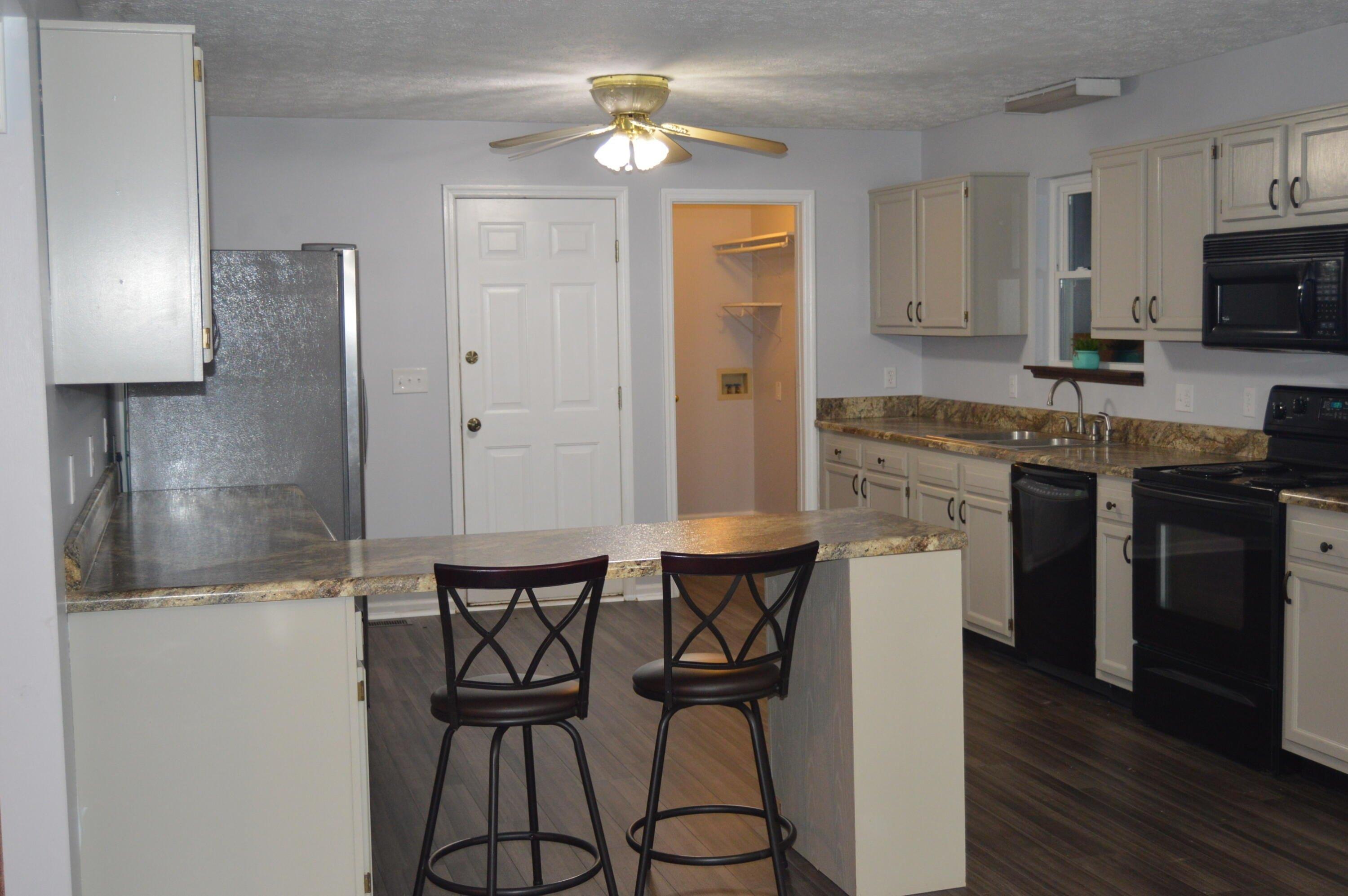 Pleasant Hill Dr, Harrodsburg, KY 40330