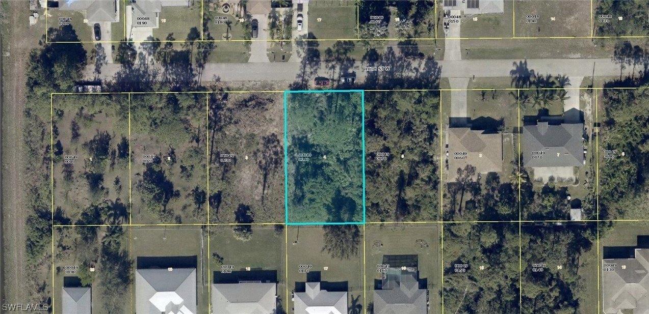 10th St W, Lehigh Acres, FL 33971