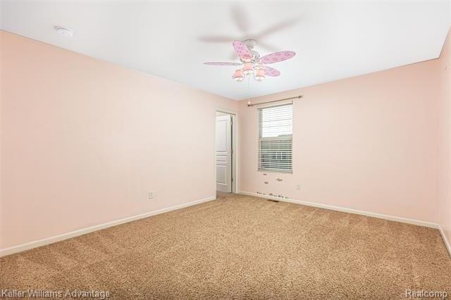 Carriage Ln, South Lyon, MI 48178