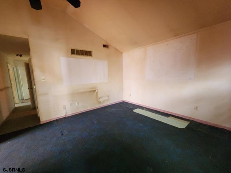 Heritage Ter, Egg Harbor Township, NJ 08234