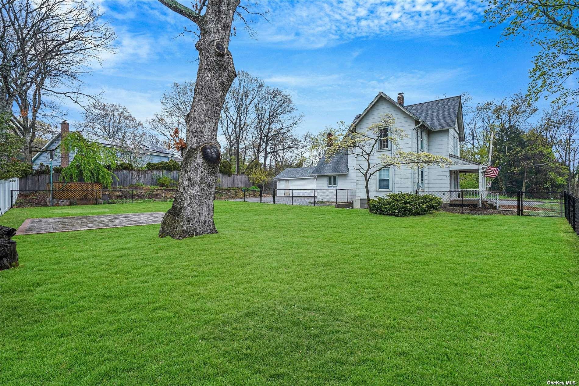 Veterans Hwy, Smithtown, NY 11787