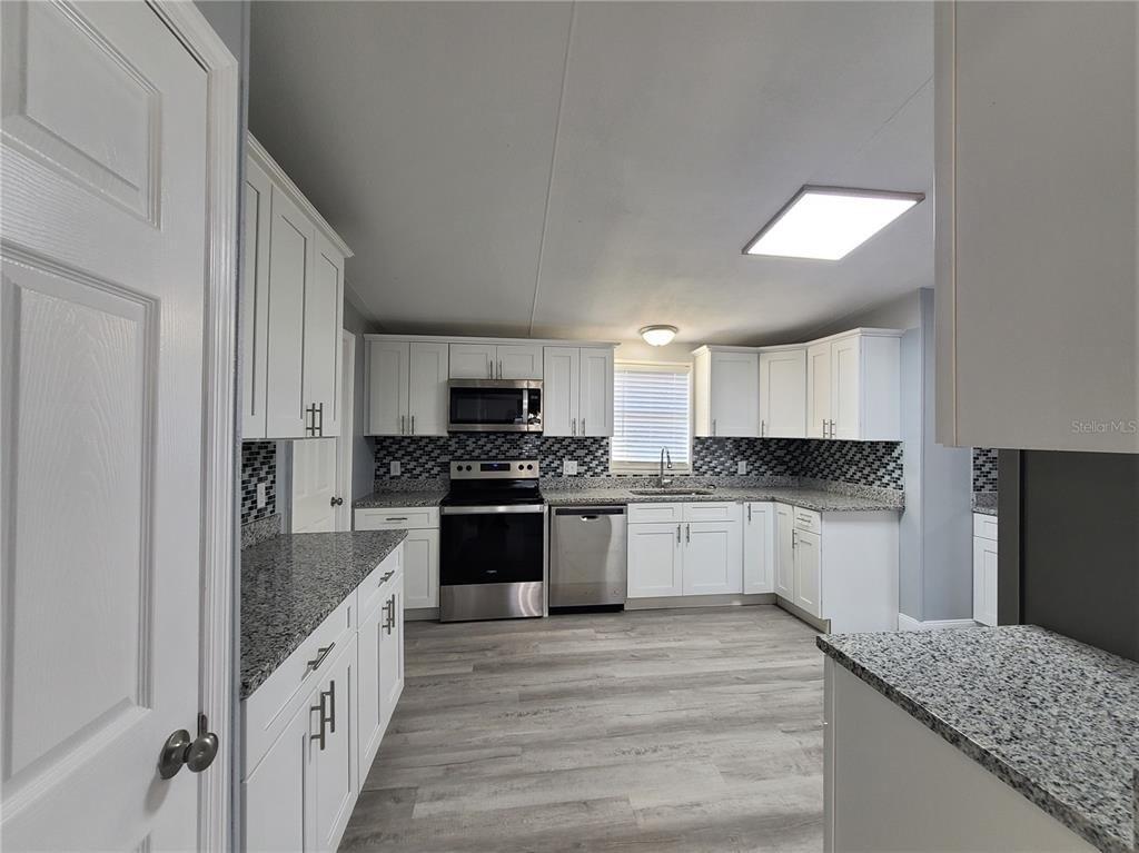 Big Bend Trl, Polk City, FL 33868