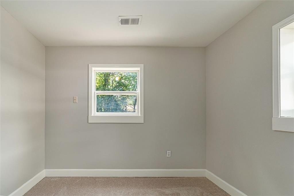 Hilltop Dr, Peachtree City, GA 30269