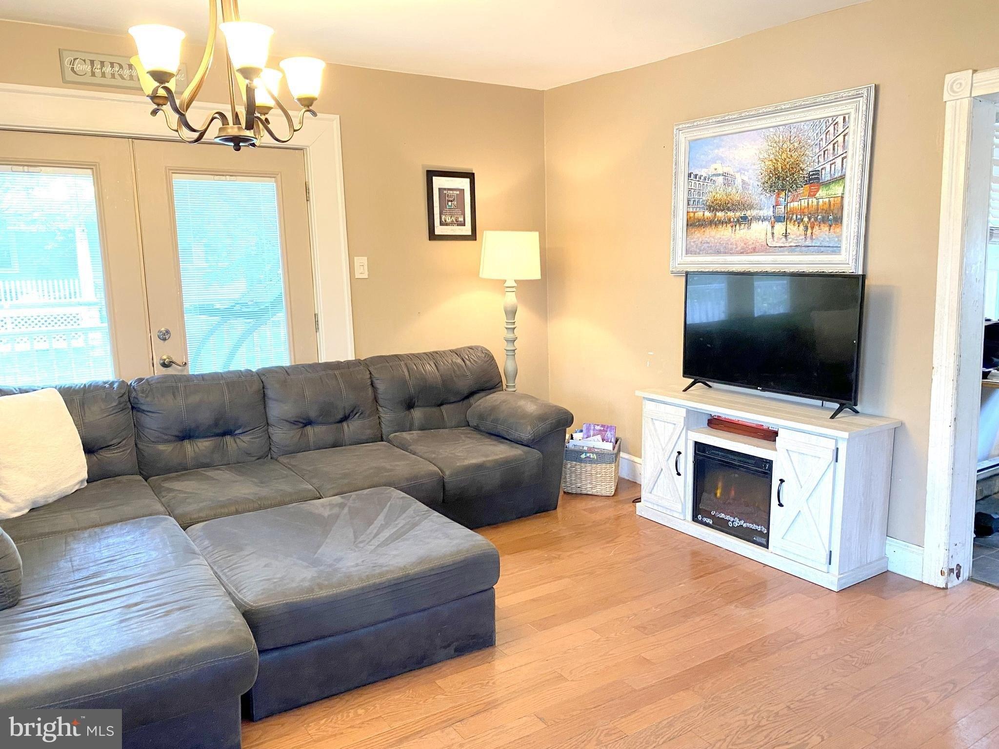 Lake Ave, Pitman, NJ 08071
