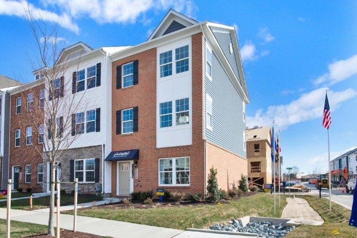 Mimosa Ave, Clinton, MD 20735