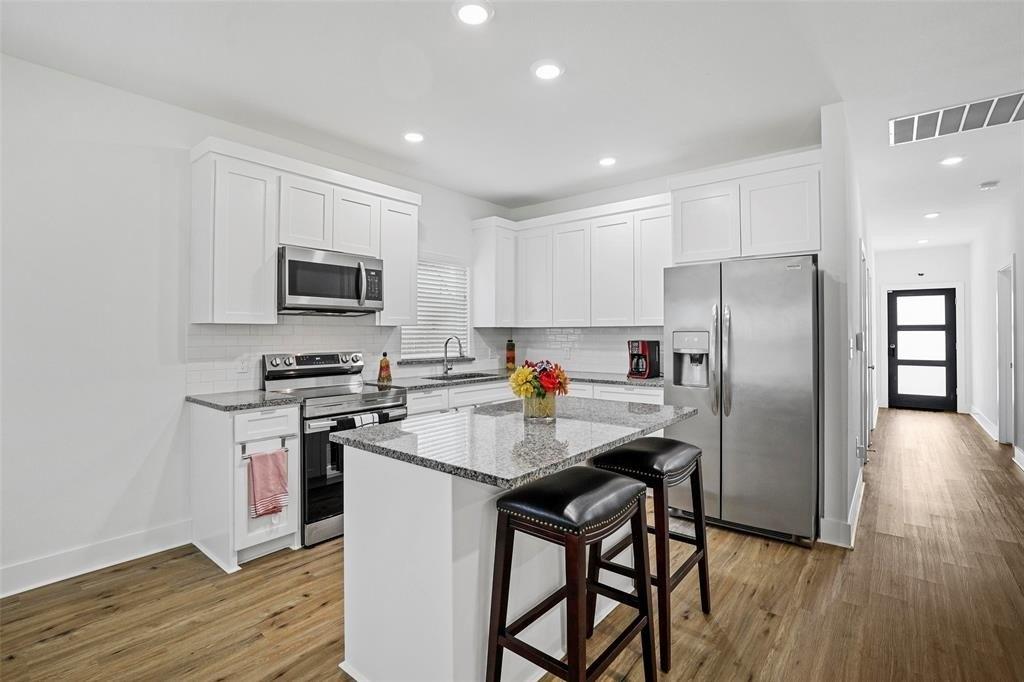 Brownsville Ave, Dallas, TX 75216