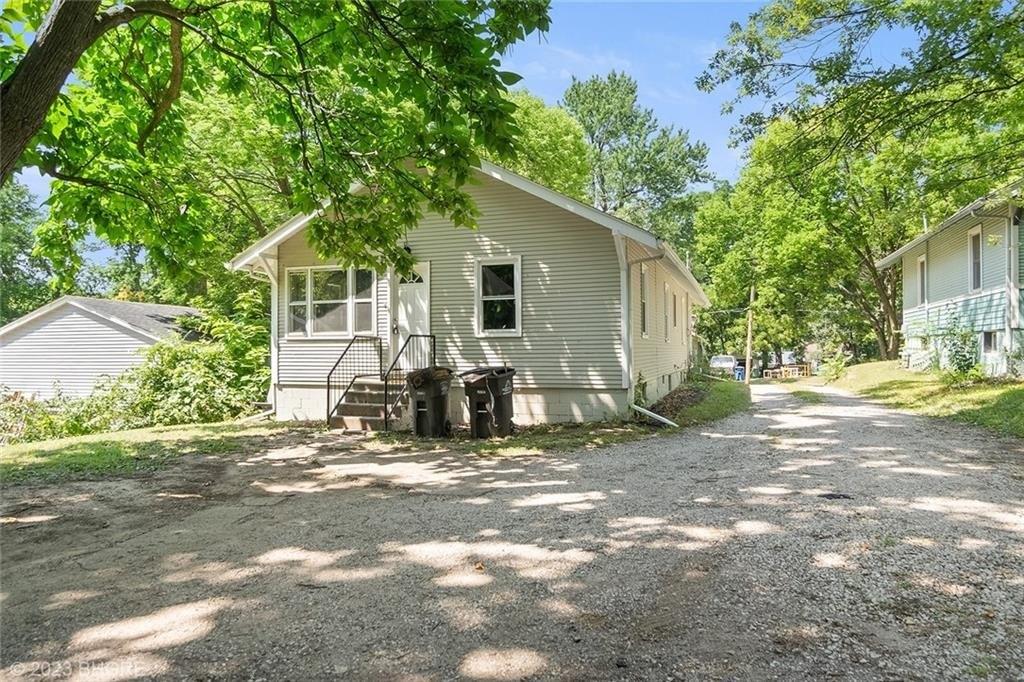 Mondamin Ave, Des Moines, IA 50310