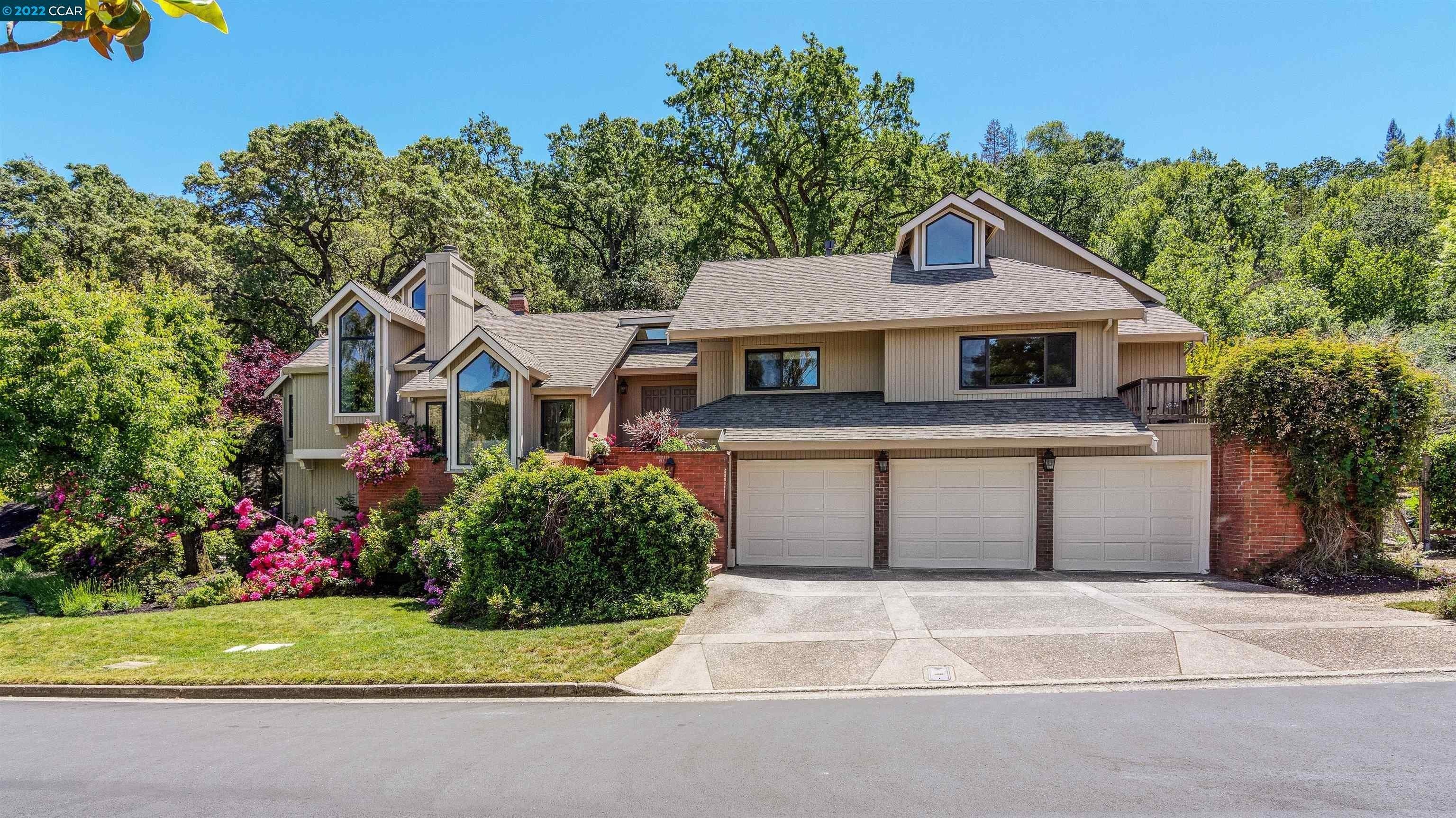 Toledo Dr, Lafayette, CA 94549