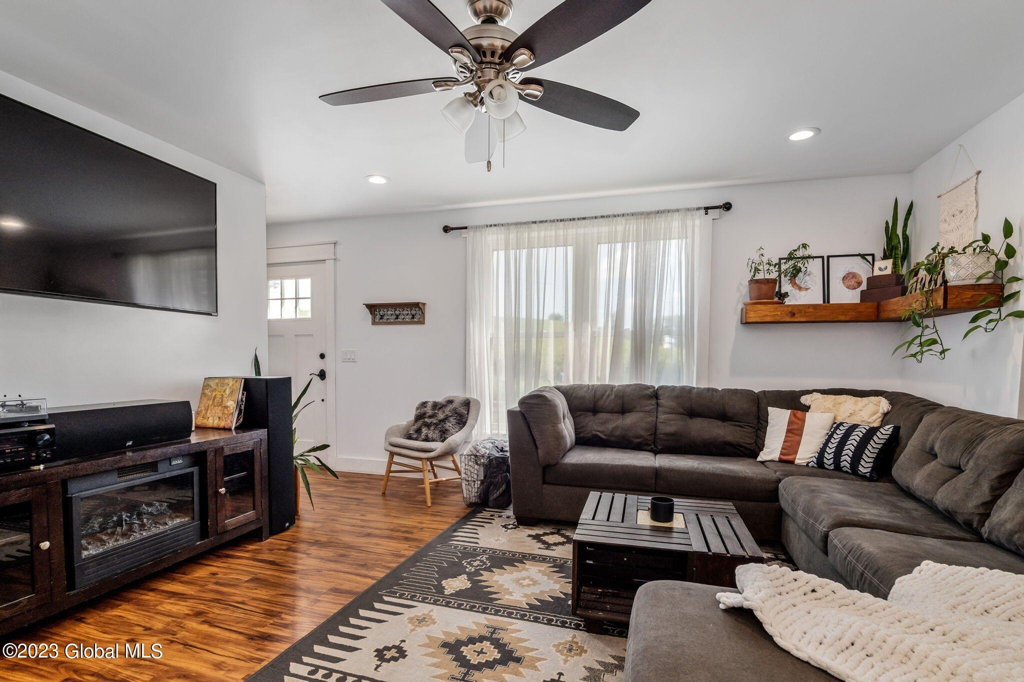 Waters Rd, Greenwich, NY 12834
