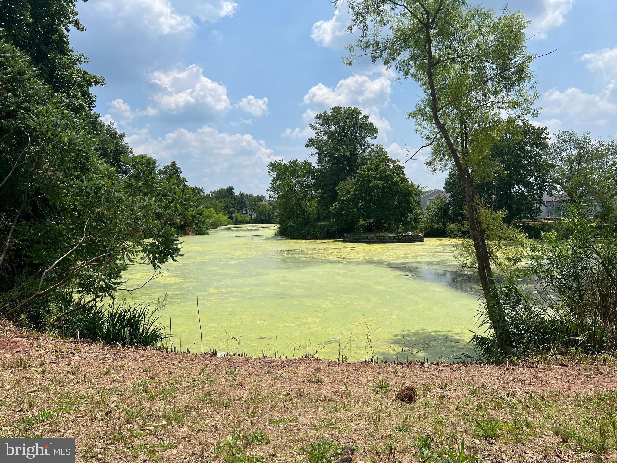 Still Waters Ln, Pennsburg, PA 18073