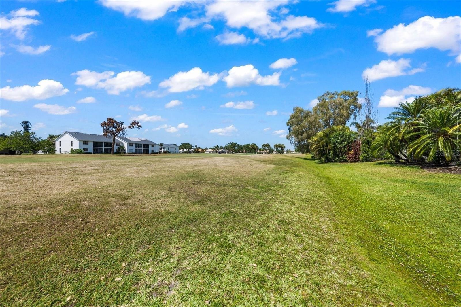 Misty Pine Dr, Venice, FL 34292