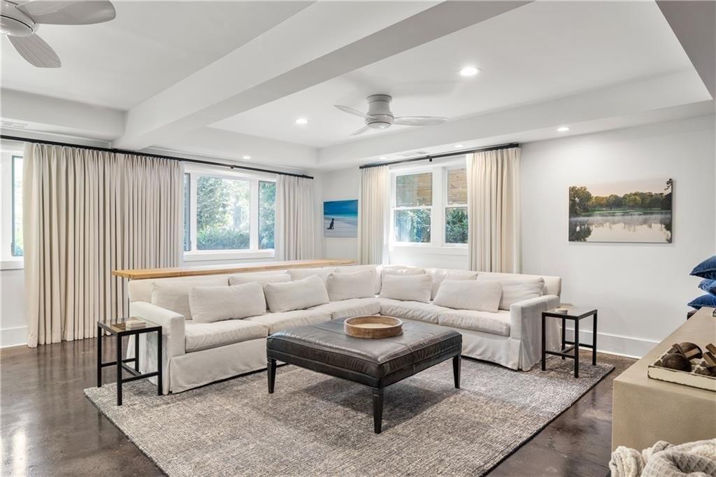Oakview Rd, Decatur, GA 30030