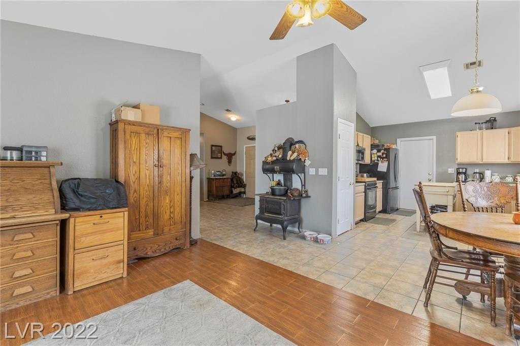 Edna Crane Ave, North Las Vegas, NV 89031