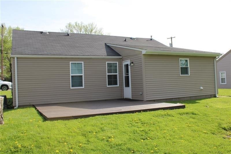 Florida Dr, New Kensington, PA 15068