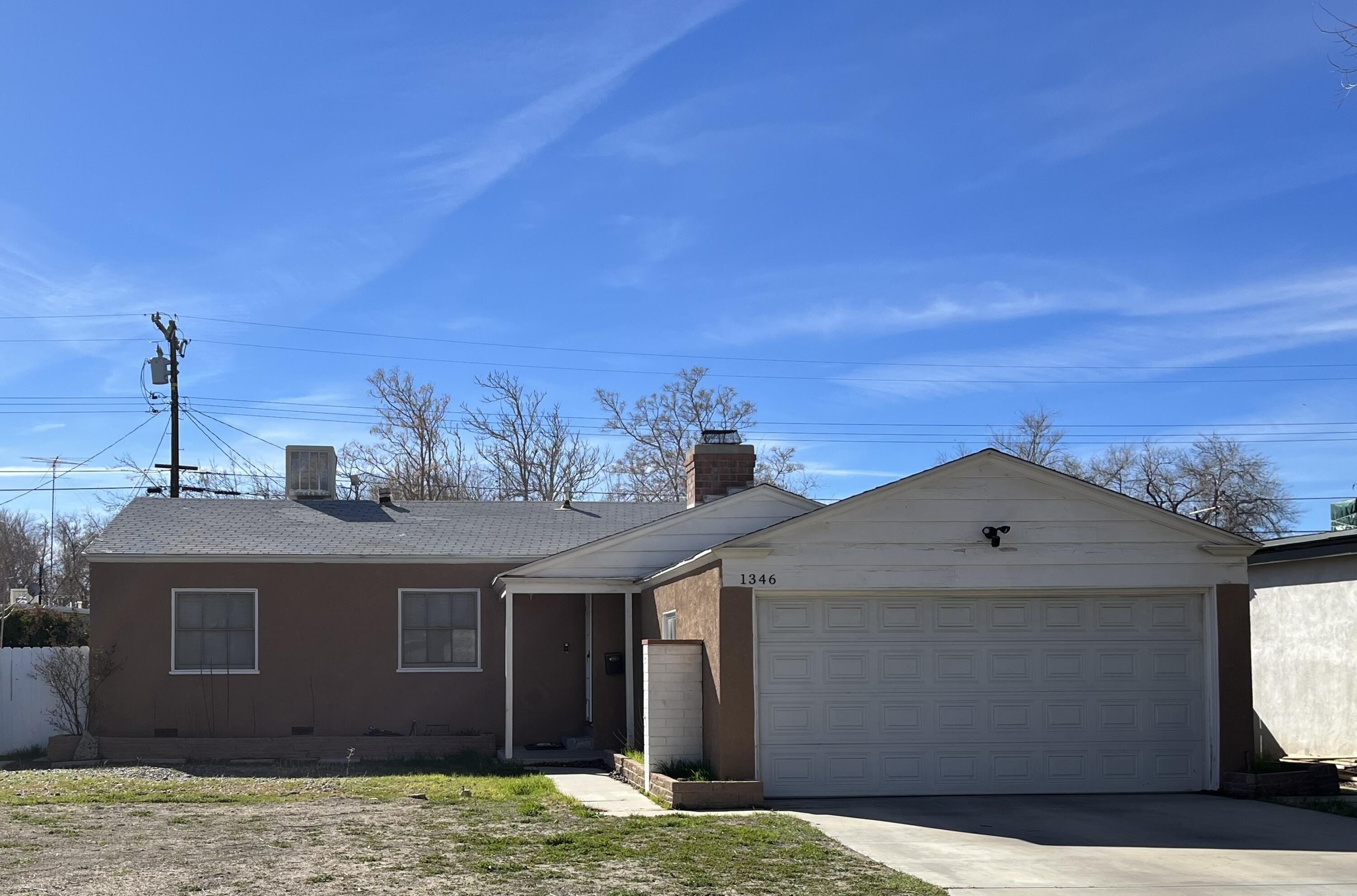 W Ivyton St, Lancaster, CA 93534
