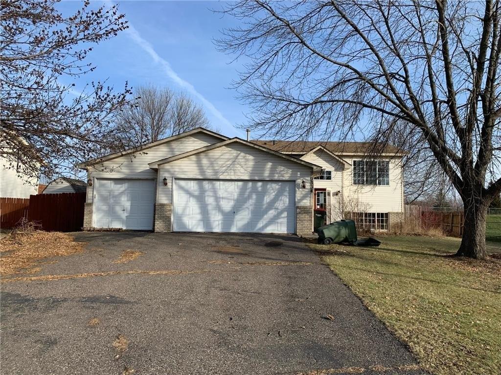 Red Rock Ln, Monticello, MN 55362