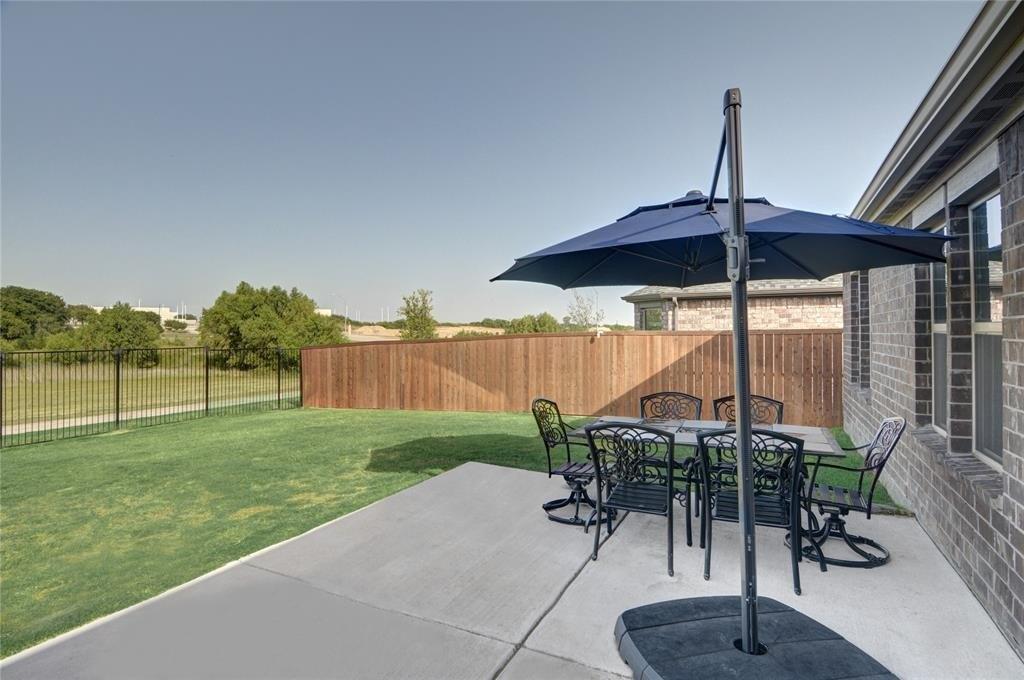 Landergin Mesa Dr, Fort Worth, TX 76131