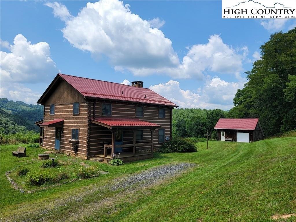 Petes Hill Rd, Lansing, NC 28643