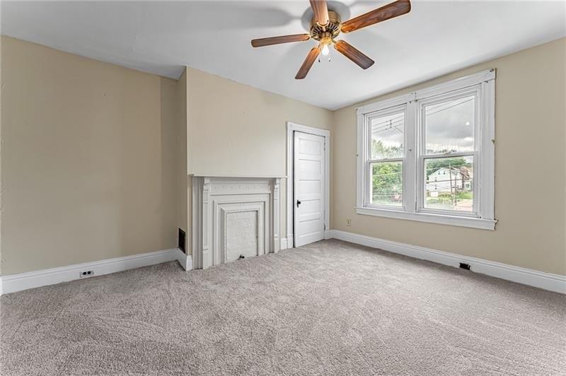 Tweed St, Pittsburgh, PA 15204