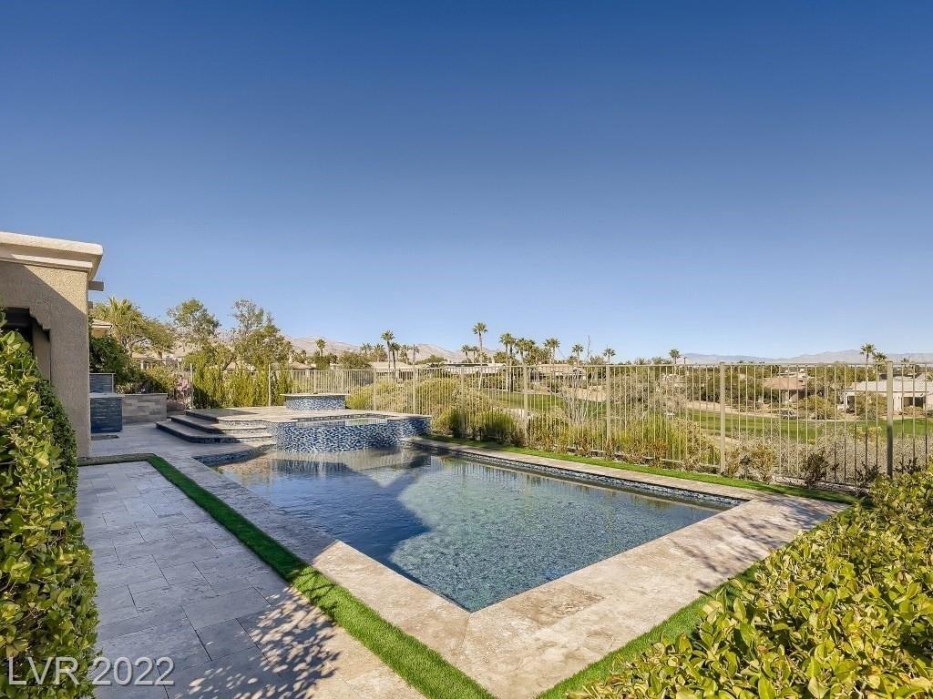 Denaro Dr, Las Vegas, NV 89135