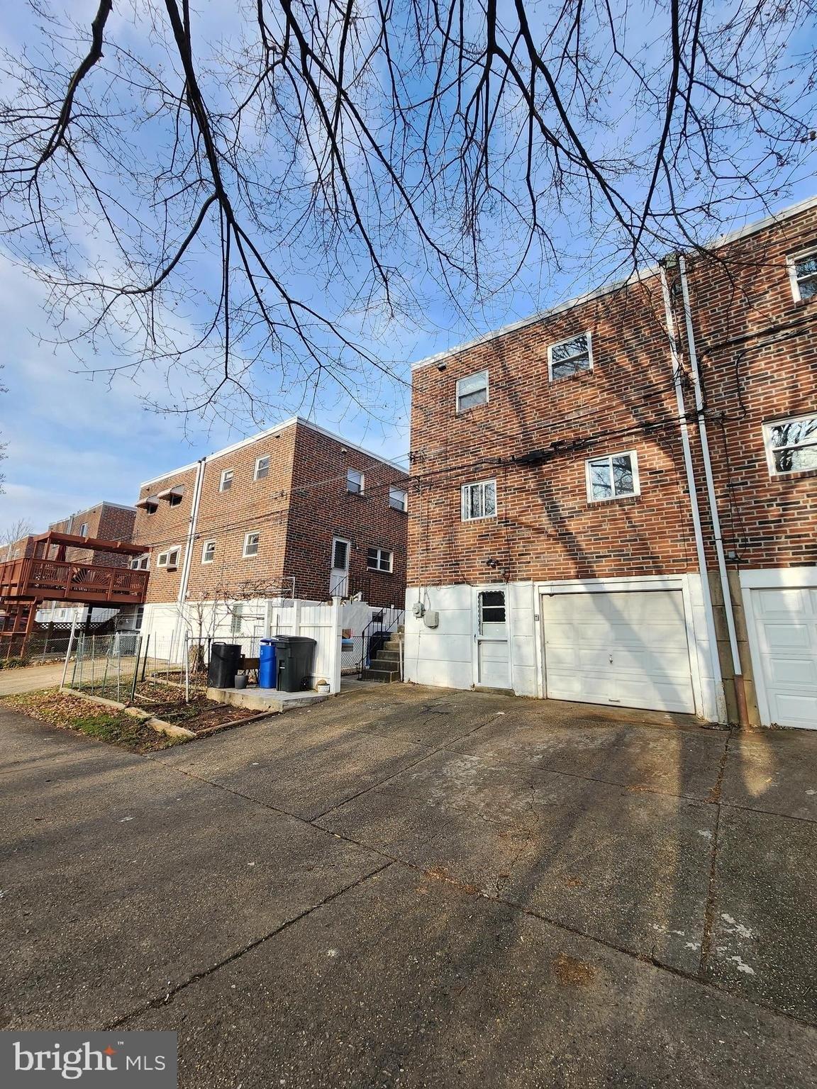 Solly Ave, Philadelphia, PA 19111