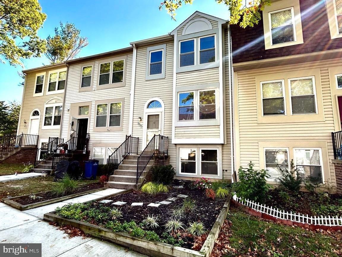 Mcfarlin Dr, Germantown, MD 20874