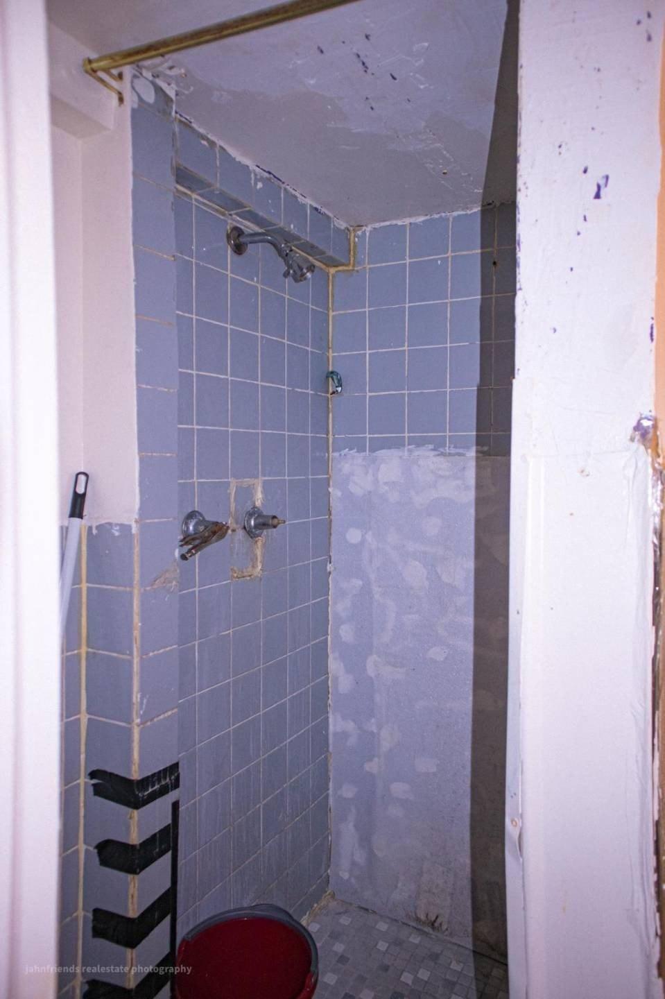 Irwin Pl, Jamaica, NY 11434