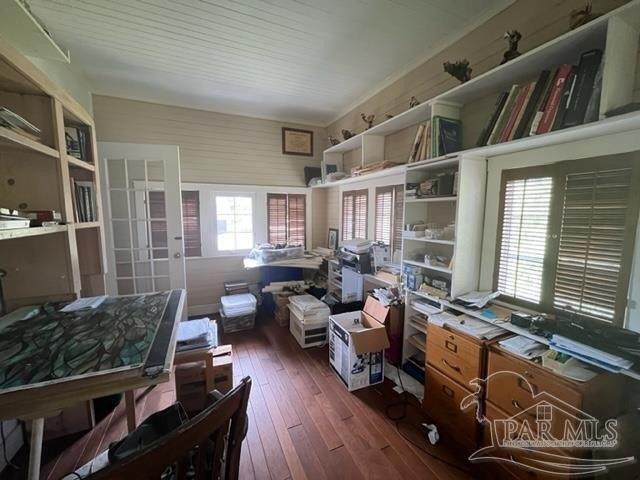 E Jackson St, Pensacola, FL 32501