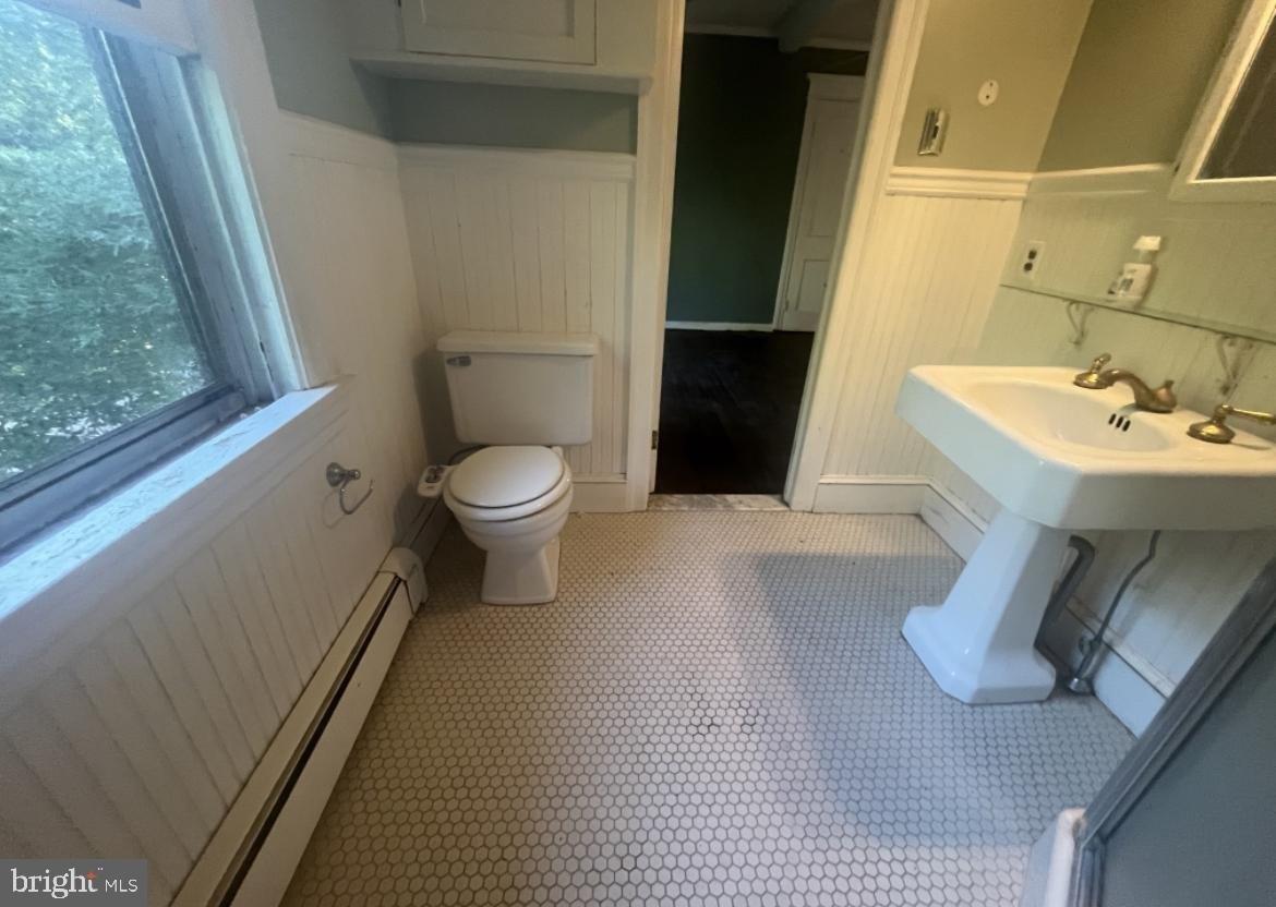 Delaware St, Woodbury, NJ 08096