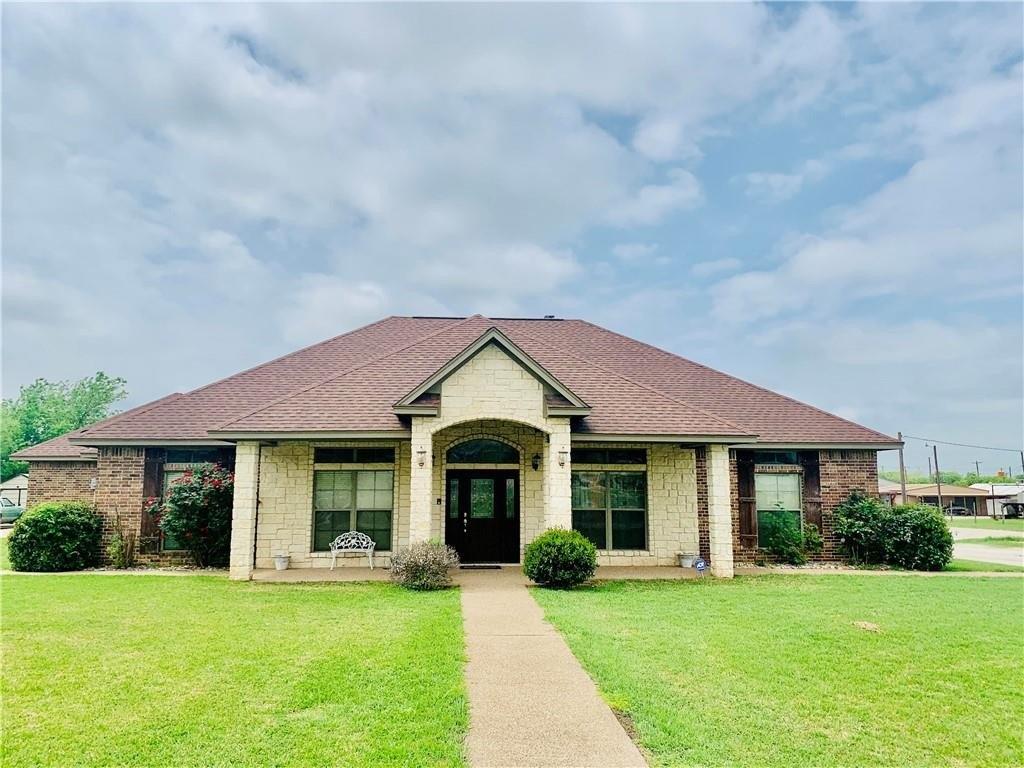 S Pearl St, Mart, TX 76664