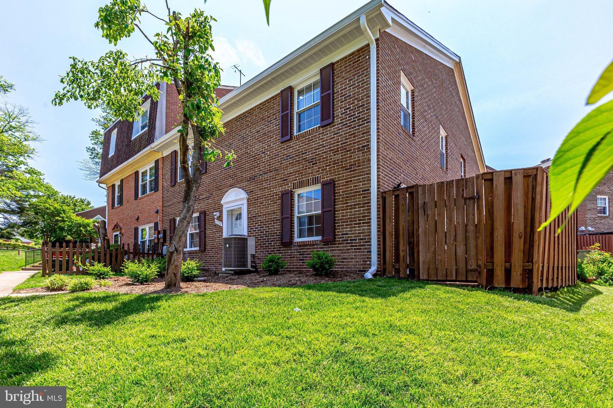 Hagel Cir, Lorton, VA 22079