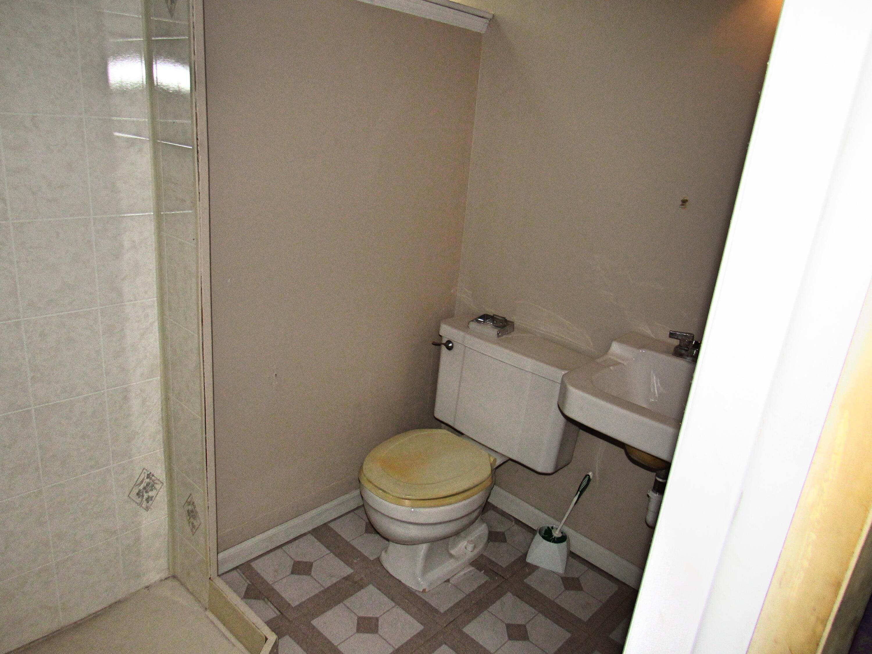 Woodcliff Ave Se, Grand Rapids, MI 49506