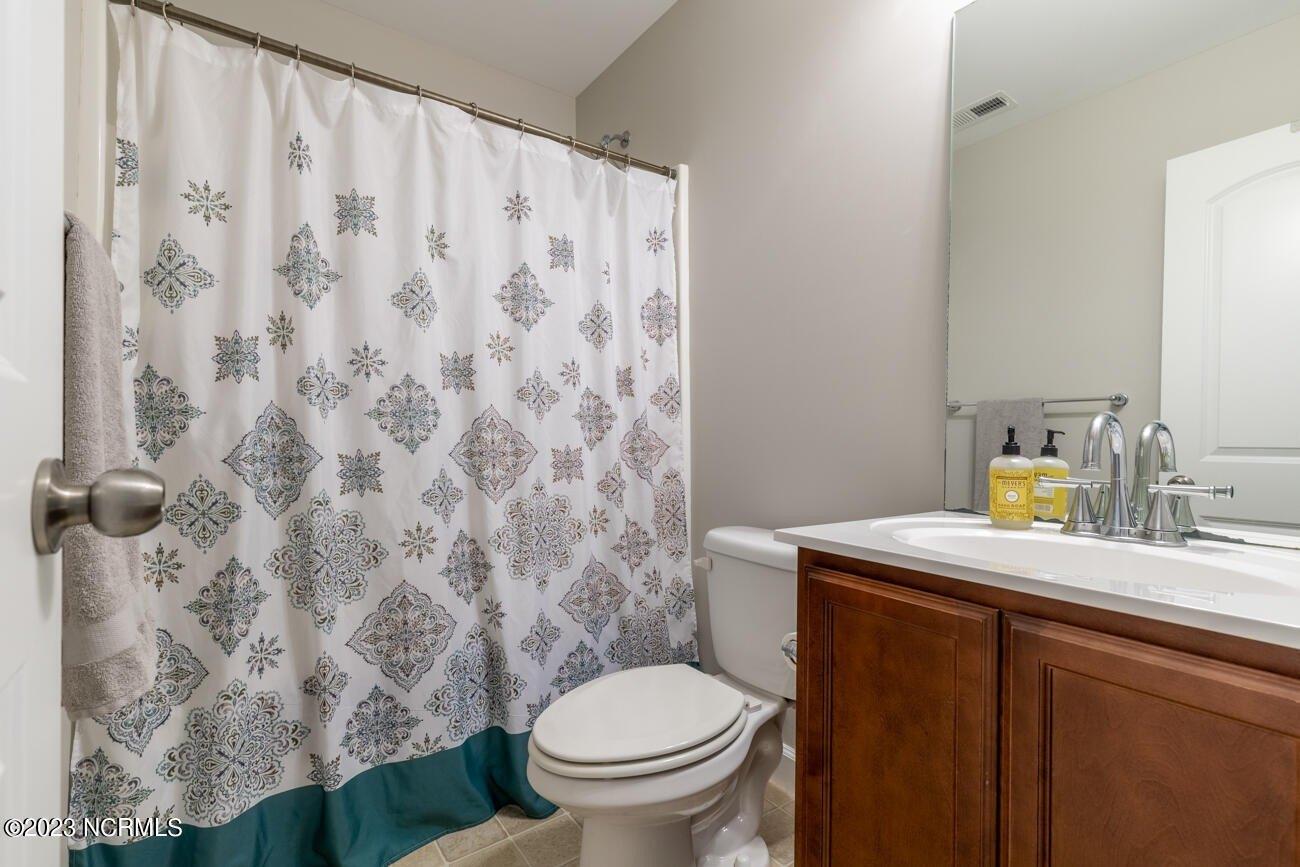 Basil Ct, Hubert, NC 28539
