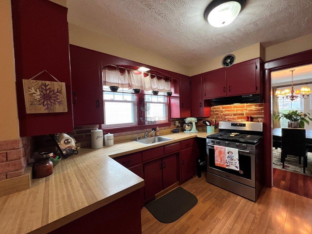 W Gray St, Elmira, NY 14905