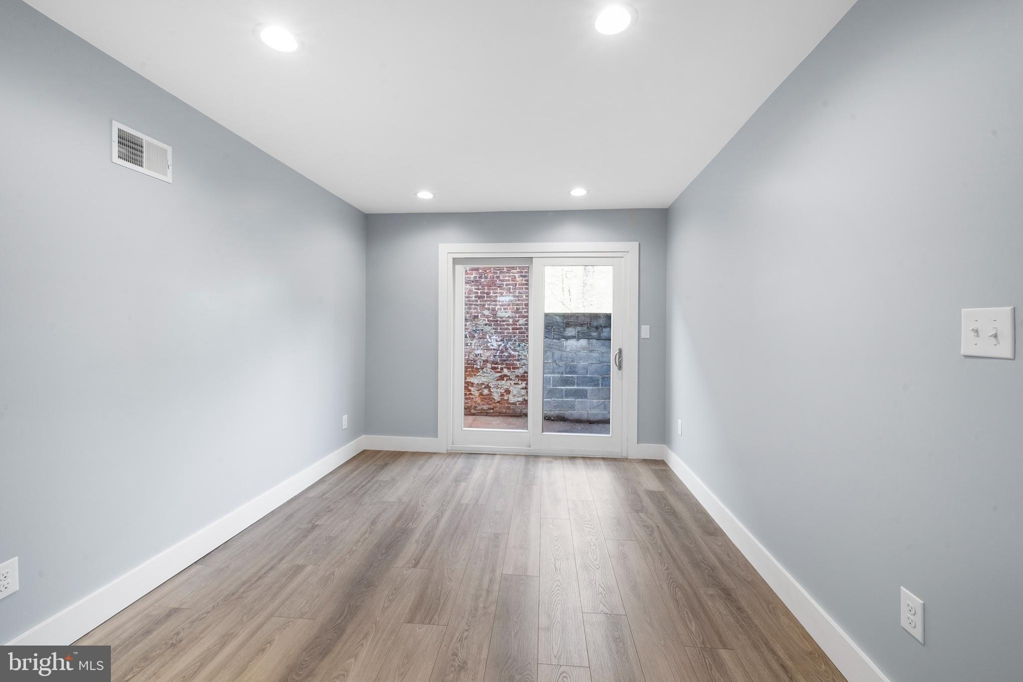Coral St, Philadelphia, PA 19125