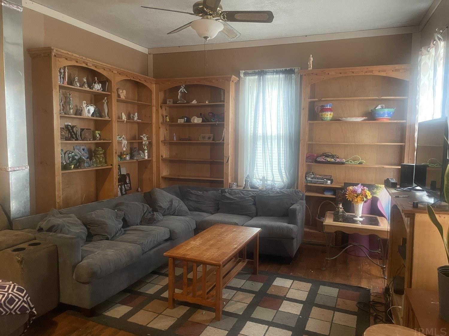 N Chauncey St, Columbia City, IN 46725