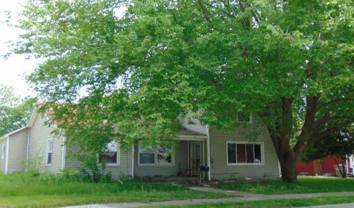 N Division St, Lowell, MI 49331