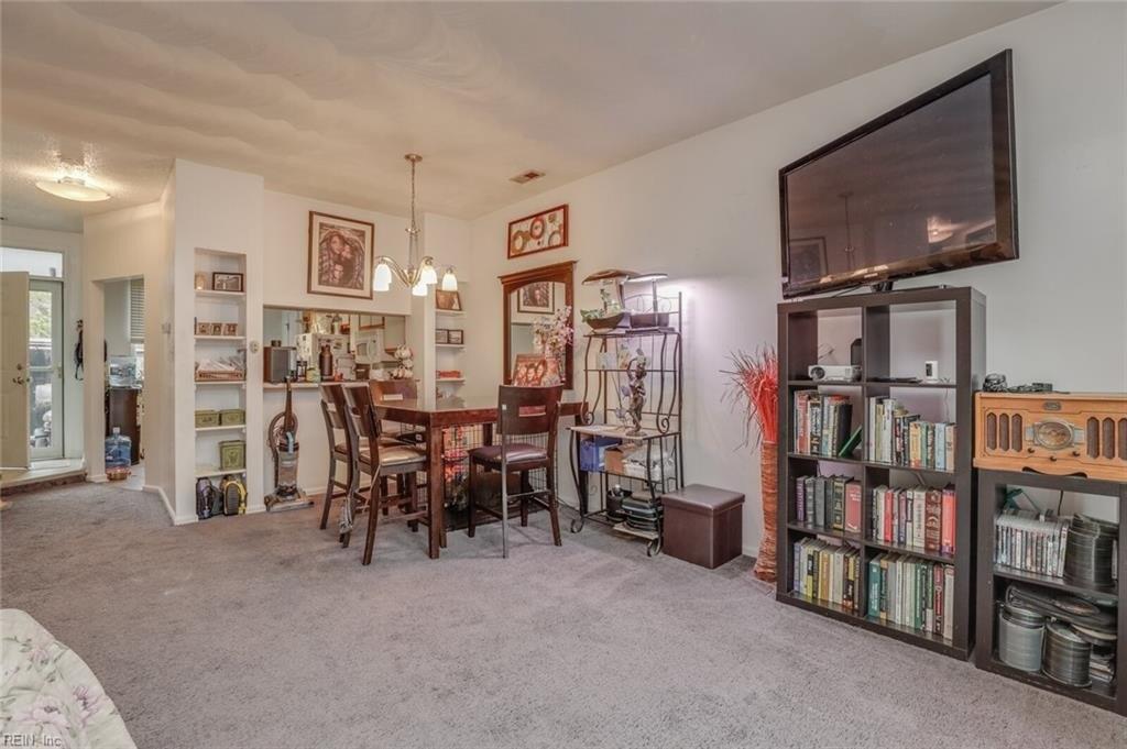 Dunnebrook Dr, Virginia Beach, VA 23453