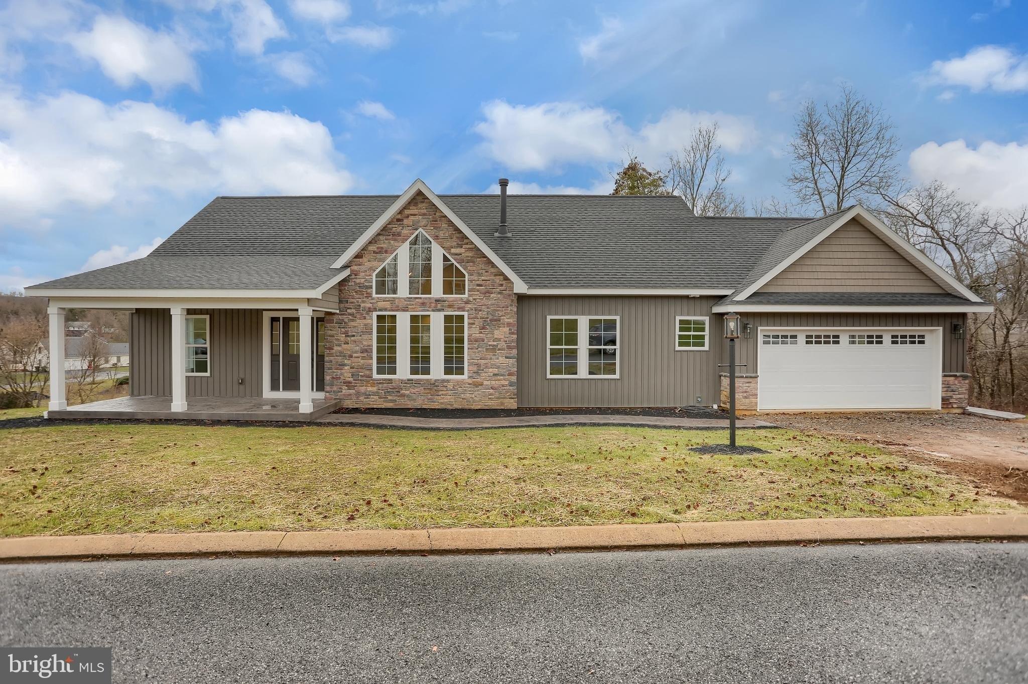 Fox Meadow Cir, Bellefonte, PA 16823