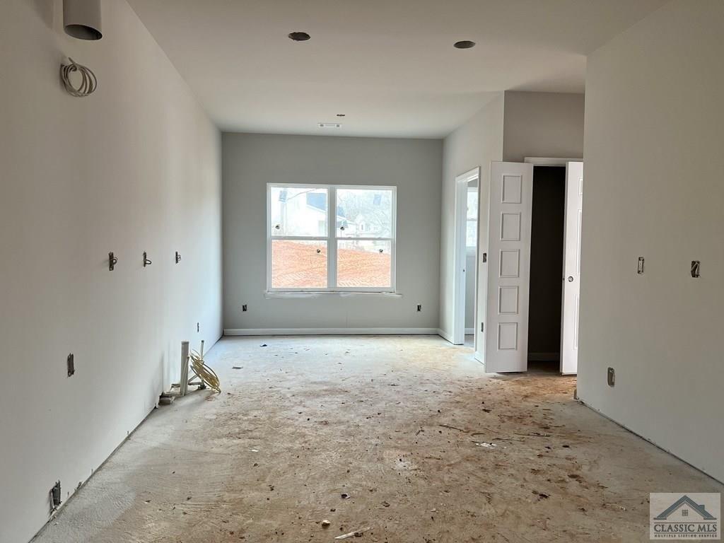 Ashford Ln, Commerce, GA 30529