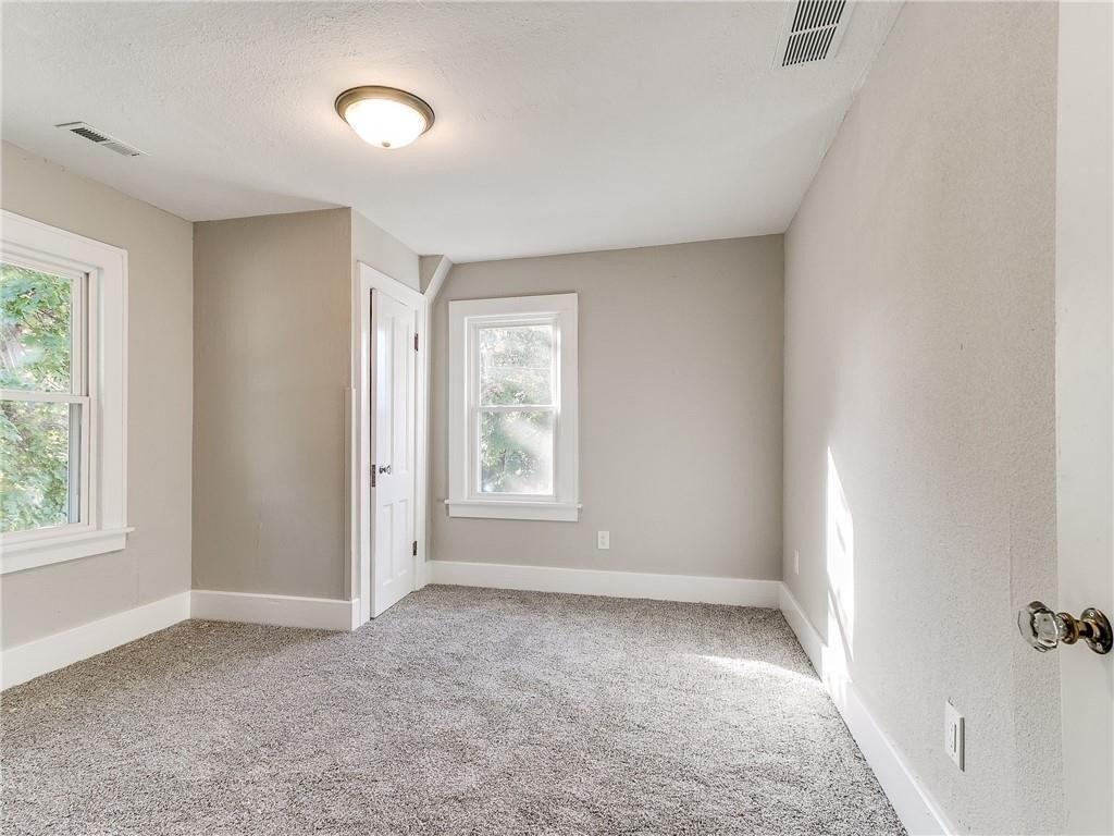 N F St, Indianola, IA 50125